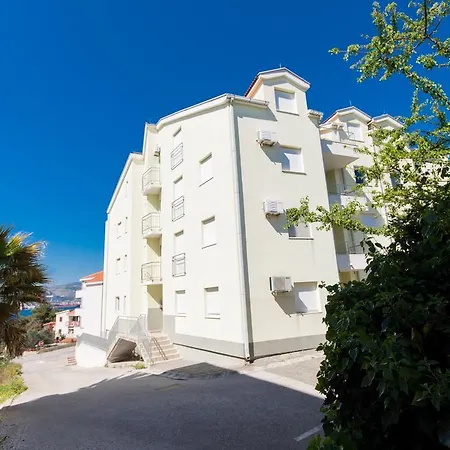 Apartment Angelo Trogir